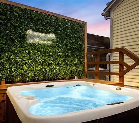 Downtown Historic 2Bdrm, Walk To Riverwalk, Alamo; Beautifully Renovated! San Antonio Eksteriør bilde