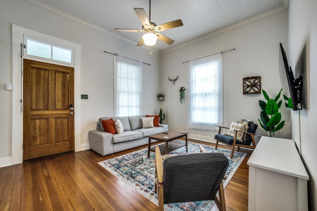 Downtown Historic 2Bdrm, Walk To Riverwalk, Alamo; Beautifully Renovated! San Antonio Eksteriør bilde
