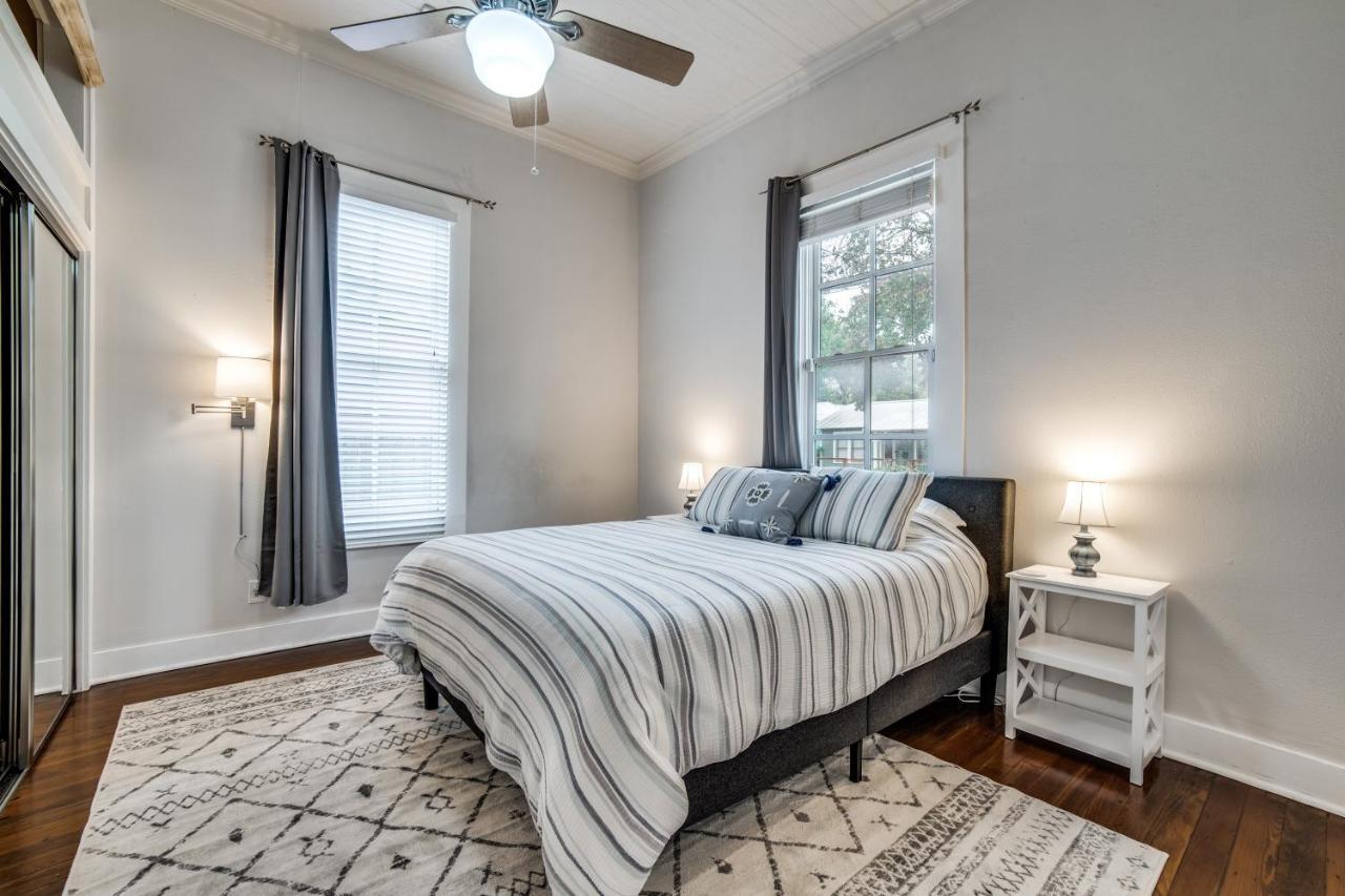 Downtown Historic 2Bdrm, Walk To Riverwalk, Alamo; Beautifully Renovated! San Antonio Eksteriør bilde